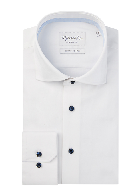 Uni wit twill overhemd met donkerblauwe knopen